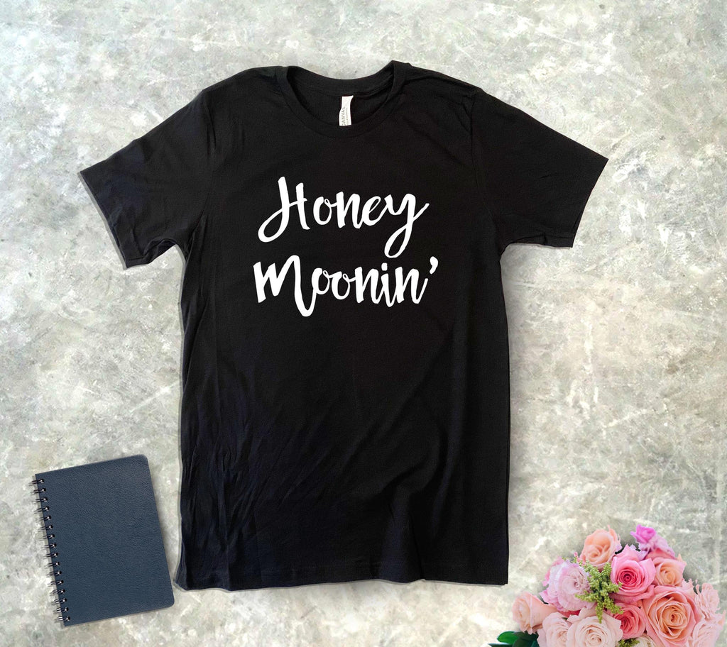 Honey-Moonin' Newlywed Honey Moon T-Shirt - House of Rodan