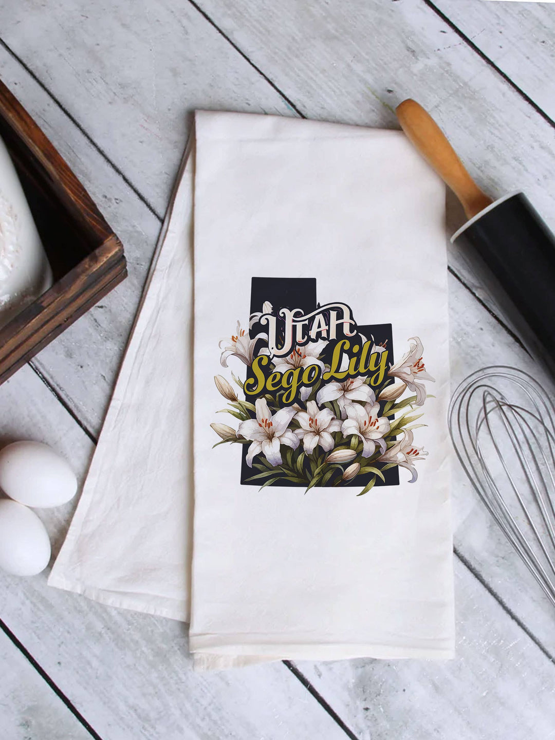 "Utah State Flower Sego Lily" design on a white 28 x 28 inch flour sack tea towel