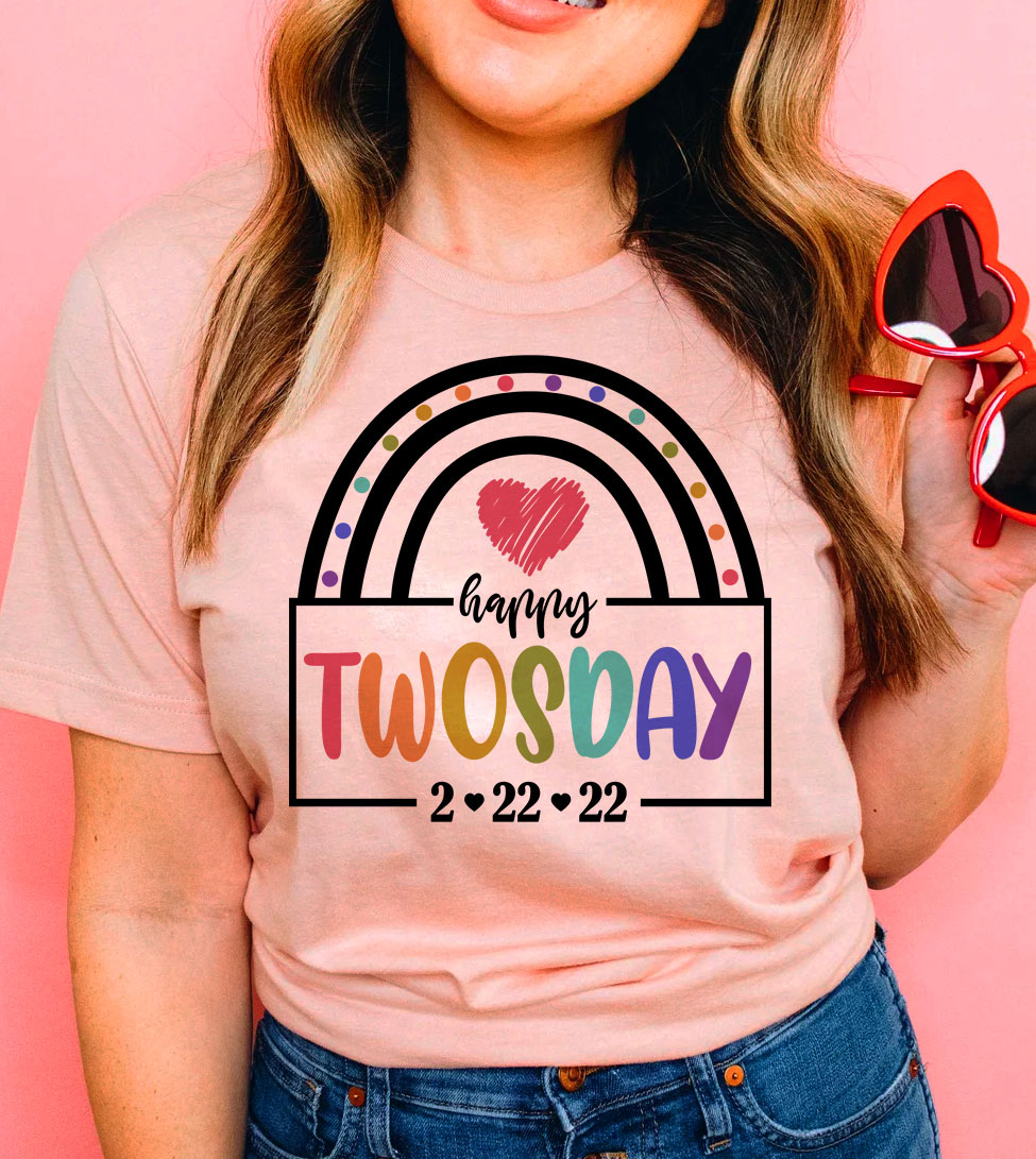 Happy Twosday - Twosday Tuesday February2s Day Numerology Date 2.22.22 T-Shirt
