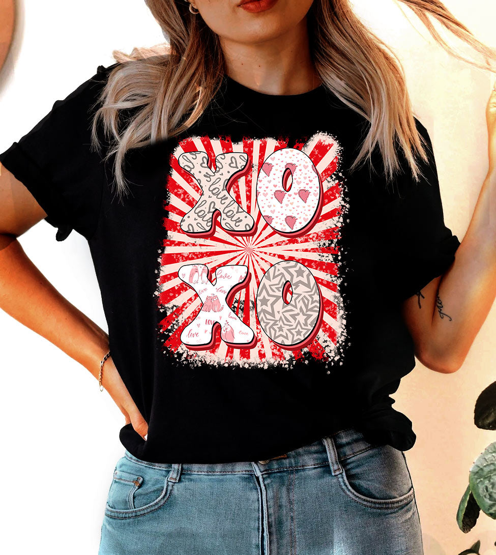 XOXO Love - Valentine's Day Cute Sweet Hugs Kisses Gift T-Shirt